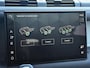Land Rover Defender l Schuif-/kantel Panorama dak l Black Pack l Stuurwielverwarming l Trekhaak l Treekplank
