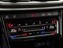 Volkswagen T-Roc 1.5 TSI R-Line | 150 PK | Trekhaak | IQ-Light | Camera | Stoelverwarming | Beats | PDC Rondom |