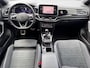 Volkswagen T-Roc 1.5 TSI R-Line | 150 PK | Trekhaak | IQ-Light | Camera | Stoelverwarming | Beats | PDC Rondom |