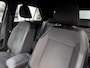 Volkswagen T-Roc 1.5 TSI R-Line | 150 PK | Trekhaak | IQ-Light | Camera | Stoelverwarming | Beats | PDC Rondom |