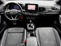 Volkswagen T-Roc 1.5 TSI R-Line | 150 PK | Trekhaak | IQ-Light | Camera | Stoelverwarming | Beats | PDC Rondom |