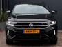 Volkswagen T-Roc 1.5 TSI R-Line | 150 PK | Trekhaak | IQ-Light | Camera | Stoelverwarming | Beats | PDC Rondom |