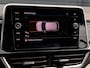 Volkswagen T-Roc 1.5 TSI R-Line | 150 PK | Trekhaak | IQ-Light | Camera | Stoelverwarming | Beats | PDC Rondom |