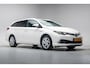Toyota Auris 1.8 Hybrid Executive [ Navi Half Leder Stoelverwarming ]