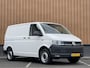 Volkswagen Transporter 2.0 TSI L1H1 | Benzine! | Trekhaak | Cruise Control | Parkeersensoren Achter | Voorruitverwarming | Apple Carplay | Android Auto |