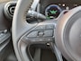 Toyota Yaris Cross 1.5 Hybrid 130 Executive NIEUW DIRECT LEVERBAAR BLIND SPOT PDC STOELVERWARMING BI-TONE ELEKTRISCHE ACHTERKLEP