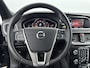 Volvo V40 Cross Country 1.5 T3 Dynamic Edition | Trekhaak | Panoramadak | Keyless | PDC V+A en Camera | Premium Sound | Navigatie | Extra Getint Glas |