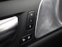 Volvo V60 2.0 T6 Plug-in hybrid AWD Ultra Dark | B&W Audio | HUD | Stoelverwarming V+A | Panoramadak | Memory stoelen | Dodehoek detectie | Camera 360° |