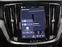 Volvo V60 2.0 T6 Plug-in hybrid AWD Ultra Dark | B&W Audio | HUD | Stoelverwarming V+A | Panoramadak | Memory stoelen | Dodehoek detectie | Camera 360° |