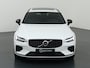 Volvo V60 2.0 T6 Plug-in hybrid AWD Ultra Dark | B&W Audio | HUD | Stoelverwarming V+A | Panoramadak | Memory stoelen | Dodehoek detectie | Camera 360° |