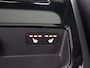 Volvo V60 2.0 T6 Plug-in hybrid AWD Ultra Dark | B&W Audio | HUD | Stoelverwarming V+A | Panoramadak | Memory stoelen | Dodehoek detectie | Camera 360° |