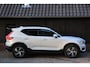 Volvo XC40 2.0 T4 AWD Momentum Pro