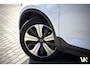 Volvo XC40 T4 211pk Recharge Plus Dark Facelift R-Design Plug-in Hybrid | Elektr. Sportstoelen met Memory | Trekhaak af fabriek | Harman Kardon | Achteruitrijcamera | 1e eig. Dealer O.H.