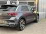 Volkswagen T-Roc 1.5 TSI Sport 3x R-Line | Climate |Camera | Parkeer sensoren | Stoel verwarming |