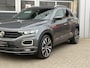 Volkswagen T-Roc 1.5 TSI Sport 3x R-Line | Climate |Camera | Parkeer sensoren | Stoel verwarming |