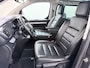 Opel Vivaro-e Combi Electric 8-Persoons L2 75kWh Leder Panoramadak 2X Elek.Schuifdeur Trekhaak 360°Camera Stoelverwarming Apple Carplay Android Auto Navi Ecc SOH 90% Cruise Control Regen-Lichtsensor Privacy Glas Lmv DAB Led 1.000KG Trekgewicht Garantie op Accu tot 19-12-2030/160.000km