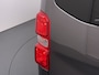 Opel Vivaro-e Combi Electric 8-Persoons L2 75kWh Leder Panoramadak 2X Elek.Schuifdeur Trekhaak 360°Camera Stoelverwarming Apple Carplay Android Auto Navi Ecc SOH 90% Cruise Control Regen-Lichtsensor Privacy Glas Lmv DAB Led 1.000KG Trekgewicht Garantie op Accu tot 19-12-2030/160.000km