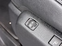 Opel Vivaro-e Combi Electric 8-Persoons L2 75kWh Leder Panoramadak 2X Elek.Schuifdeur Trekhaak 360°Camera Stoelverwarming Apple Carplay Android Auto Navi Ecc SOH 90% Cruise Control Regen-Lichtsensor Privacy Glas Lmv DAB Led 1.000KG Trekgewicht Garantie op Accu tot 19-12-2030/160.000km