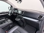 Opel Vivaro-e Combi Electric 8-Persoons L2 75kWh Leder Panoramadak 2X Elek.Schuifdeur Trekhaak 360°Camera Stoelverwarming Apple Carplay Android Auto Navi Ecc SOH 90% Cruise Control Regen-Lichtsensor Privacy Glas Lmv DAB Led 1.000KG Trekgewicht Garantie op Accu tot 19-12-2030/160.000km