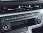 Opel Vivaro-e Combi Electric 8-Persoons L2 75kWh Leder Panoramadak 2X Elek.Schuifdeur Trekhaak 360°Camera Stoelverwarming Apple Carplay Android Auto Navi Ecc SOH 90% Cruise Control Regen-Lichtsensor Privacy Glas Lmv DAB Led 1.000KG Trekgewicht Garantie op Accu tot 19-12-2030/160.000km