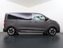 Opel Vivaro-e Combi Electric 8-Persoons L2 75kWh Leder Panoramadak 2X Elek.Schuifdeur Trekhaak 360°Camera Stoelverwarming Apple Carplay Android Auto Navi Ecc SOH 90% Cruise Control Regen-Lichtsensor Privacy Glas Lmv DAB Led 1.000KG Trekgewicht Garantie op Accu tot 19-12-2030/160.000km