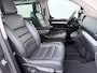 Opel Vivaro-e Combi Electric 8-Persoons L2 75kWh Leder Panoramadak 2X Elek.Schuifdeur Trekhaak 360°Camera Stoelverwarming Apple Carplay Android Auto Navi Ecc SOH 90% Cruise Control Regen-Lichtsensor Privacy Glas Lmv DAB Led 1.000KG Trekgewicht Garantie op Accu tot 19-12-2030/160.000km