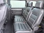 Opel Vivaro-e Combi Electric 8-Persoons L2 75kWh Leder Panoramadak 2X Elek.Schuifdeur Trekhaak 360°Camera Stoelverwarming Apple Carplay Android Auto Navi Ecc SOH 90% Cruise Control Regen-Lichtsensor Privacy Glas Lmv DAB Led 1.000KG Trekgewicht Garantie op Accu tot 19-12-2030/160.000km