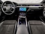Audi E-tron 50 quattro 71 kWh S-Line Sport 313Pk Automaat (PANORAMADAK, LUCHTVERING, APPLE CARPLAY, GROOT NAVI, CAMERA, SFEERVERLICHTING, ELEK SPORTSTOELEN, STOELVERWARMING, GETINT GLAS, ADAPTIVE CRUISE, NIEUWSTAAT)