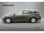 Volkswagen Passat Variant 1.6 TDI R-line - Panorama, Leer, Stoelverw. Afn. Trekhaak, Leer