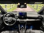 Toyota Yaris 1.5 Hybrid Launch Edition | Navigatie | Key less entry | 17" lm velgen | Privacyglas