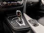BMW 4-Serie Gran Coupe 418 M Sport Automaat (SCHUIFDAK, M PAKKET, GROOT NAVI, HARMAN/KARDON, STOELVERWARMING, GETINT GLAS, SPORTSTOELEN, PARKEERSENSOREN, NIEUWE APK, NIEUWSTAAT)