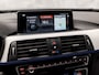 BMW 4-Serie Gran Coupe 418 M Sport Automaat (SCHUIFDAK, M PAKKET, GROOT NAVI, HARMAN/KARDON, STOELVERWARMING, GETINT GLAS, SPORTSTOELEN, PARKEERSENSOREN, NIEUWE APK, NIEUWSTAAT)