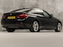 BMW 4-Serie Gran Coupe 418 M Sport Automaat (SCHUIFDAK, M PAKKET, GROOT NAVI, HARMAN/KARDON, STOELVERWARMING, GETINT GLAS, SPORTSTOELEN, PARKEERSENSOREN, NIEUWE APK, NIEUWSTAAT)