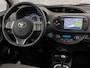 Toyota Yaris 1.5 Hybrid Sport Automaat (NAVIGATIE, CLIMATE, CAMERA, SPORTSTOELEN, KEYLESS, LM VELGEN, NIEUWE APK, NIEUWSTAAT)