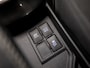 Toyota Yaris 1.5 Hybrid Sport Automaat (NAVIGATIE, CLIMATE, CAMERA, SPORTSTOELEN, KEYLESS, LM VELGEN, NIEUWE APK, NIEUWSTAAT)