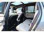 Volvo XC90 T8 AWD Ultra Bright Executive Edition | Nappa Leder met ventilatie | Bowers & Wilkins audio | Panoramadak | 360 graden camera | 22 inch Lichtmetalen velgen | Massagefunctie | Verwarmde voorstoelen & stuurwiel | Luchtvering | Gelamineerd en getint glas | Adaptieve Cruise Control | BLIS dodehoekdetectie | Forest Lake Metallic