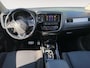 Mitsubishi Outlander 2.0 Executive Edition Trekhaak , electronic climate controle , apple carplay , cruise , camera , parkeersensoren , tel , usb , voorstoelen verwarmd , lichtmetalen velgen 18" , electronic climate controle , dodehoek detectie