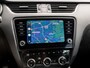 Skoda Octavia Combi 1.0 TSI Sport (APPLE CARPLAY, GROOT NAVI, CLIMATE, LEDER, STOELVERWARMING, SPORTSTOELEN, GETINT GLAS, CRUISE, PARKEERSENSOREN, NIEUWSTAAT)