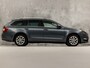 Skoda Octavia Combi 1.0 TSI Sport (APPLE CARPLAY, GROOT NAVI, CLIMATE, LEDER, STOELVERWARMING, SPORTSTOELEN, GETINT GLAS, CRUISE, PARKEERSENSOREN, NIEUWSTAAT)