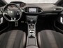 Peugeot 308 SW 1.2 PureTech GT-line 131Pk Automaat (PANORAMADAK, APPLE CARPLAY, GROOT NAVI, KEYLESS, CAMERA, SPORTSTOELEN, GETINT GLAS, TREKHAAK, NIEUWE APK, NIEUWSTAAT)