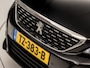 Peugeot 308 SW 1.2 PureTech GT-line 131Pk Automaat (PANORAMADAK, APPLE CARPLAY, GROOT NAVI, KEYLESS, CAMERA, SPORTSTOELEN, GETINT GLAS, TREKHAAK, NIEUWE APK, NIEUWSTAAT)
