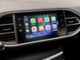 Peugeot 308 SW 1.2 PureTech GT-line 131Pk Automaat (PANORAMADAK, APPLE CARPLAY, GROOT NAVI, KEYLESS, CAMERA, SPORTSTOELEN, GETINT GLAS, TREKHAAK, NIEUWE APK, NIEUWSTAAT)