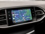 Peugeot 308 SW 1.2 PureTech GT-line 131Pk Automaat (PANORAMADAK, APPLE CARPLAY, GROOT NAVI, KEYLESS, CAMERA, SPORTSTOELEN, GETINT GLAS, TREKHAAK, NIEUWE APK, NIEUWSTAAT)
