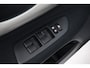 Toyota Auris 1.6-16V Sol | Trekhaak | Navigatie | Parkeersensoren achter | Cruise Control | Clima | 16 inch