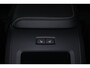Volvo XC60 T6 Recharge AWD Plus Black Edition - Panorama/schuifdak - IntelliSafe Assist & Surround - 360º Camera - Harman/Kardon audio - Adaptieve LED koplampen - Verwarmde voorstoelen, stuur & achterbank - Parkeersensoren voor & achter - Elektr. bedienb. voorstoelen met geheugen - Draadloze tel. lader - Extra getint glas - 21' LMV