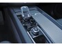 Volvo XC60 T6 Recharge AWD Plus Black Edition - Panorama/schuifdak - IntelliSafe Assist & Surround - 360º Camera - Harman/Kardon audio - Adaptieve LED koplampen - Verwarmde voorstoelen, stuur & achterbank - Parkeersensoren voor & achter - Elektr. bedienb. voorstoelen met geheugen - Draadloze tel. lader - Extra getint glas - 21' LMV