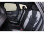 Volvo XC60 T6 Recharge AWD Plus Black Edition - Panorama/schuifdak - IntelliSafe Assist & Surround - 360º Camera - Harman/Kardon audio - Adaptieve LED koplampen - Verwarmde voorstoelen, stuur & achterbank - Parkeersensoren voor & achter - Elektr. bedienb. voorstoelen met geheugen - Draadloze tel. lader - Extra getint glas - 21' LMV
