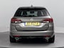 Opel Astra Sports Tourer 1.6 Innovation Airco | Bluetooth | Cruise Control | Electronic Climate Controle | Lederen Stuurwiel | Lichtmetalen Velgen | Parkeersensoren | Stuurwiel Multifunctioneel | Achteruitrijcamera | Comfortstoelen | Stof/Lederen Bekleding