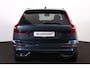Volvo XC60 T8 Recharge AWD Plus Black Edition - IntelliSafe Assist & Surround - 360º Camera - Harman/Kardon audio - Adaptieve LED koplampen - Verwarmde voorstoelen, stuur & achterbank - Parkeersensoren voor & achter - Elektr. bedienb. voorstoelen met geheugen - Draadloze tel. lader - Extra getint glas - 21' LMV