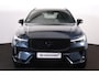 Volvo XC60 T8 Recharge AWD Plus Black Edition - IntelliSafe Assist & Surround - 360º Camera - Harman/Kardon audio - Adaptieve LED koplampen - Verwarmde voorstoelen, stuur & achterbank - Parkeersensoren voor & achter - Elektr. bedienb. voorstoelen met geheugen - Draadloze tel. lader - Extra getint glas - 21' LMV
